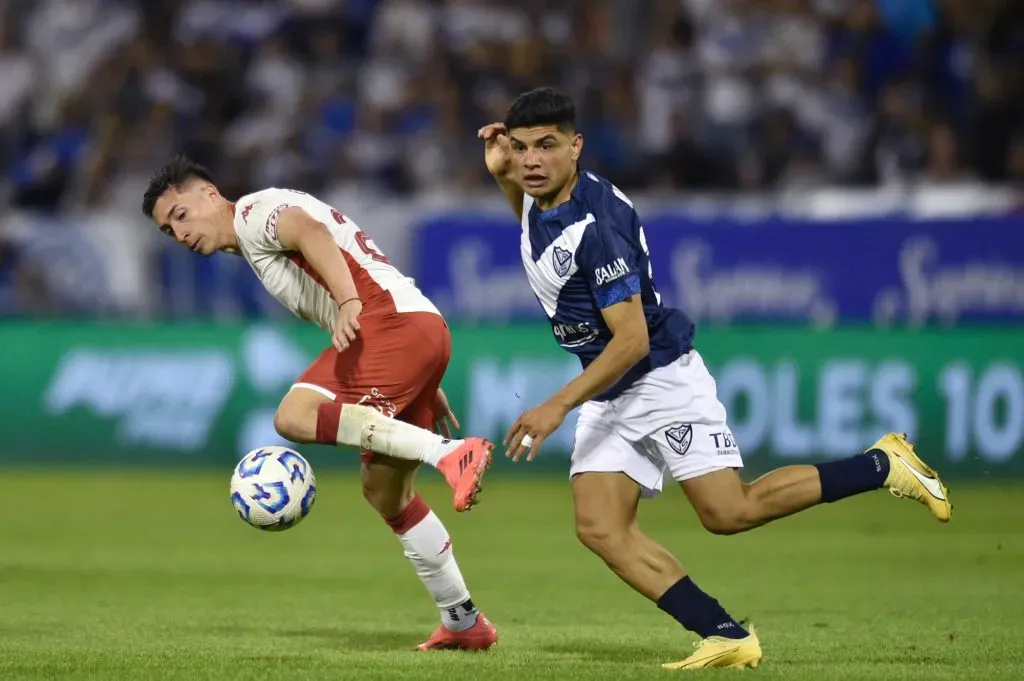 Rodrigo Echeverría y Huracán no pudieron: Vélez campeón en Argentina.