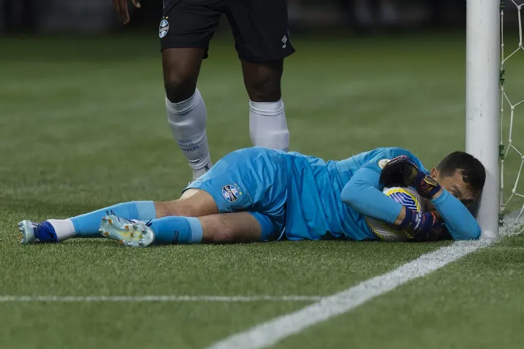 SP – SAO PAULO – 08/11/2024 – BRASILEIRO A 2024, PALMEIRAS X GREMIO – Marchesin goleiro do Gremio durante partida contra o Palmeiras no estadio Arena Allianz Parque pelo campeonato Brasileiro A 2024. Foto: Anderson Romao/AGIF