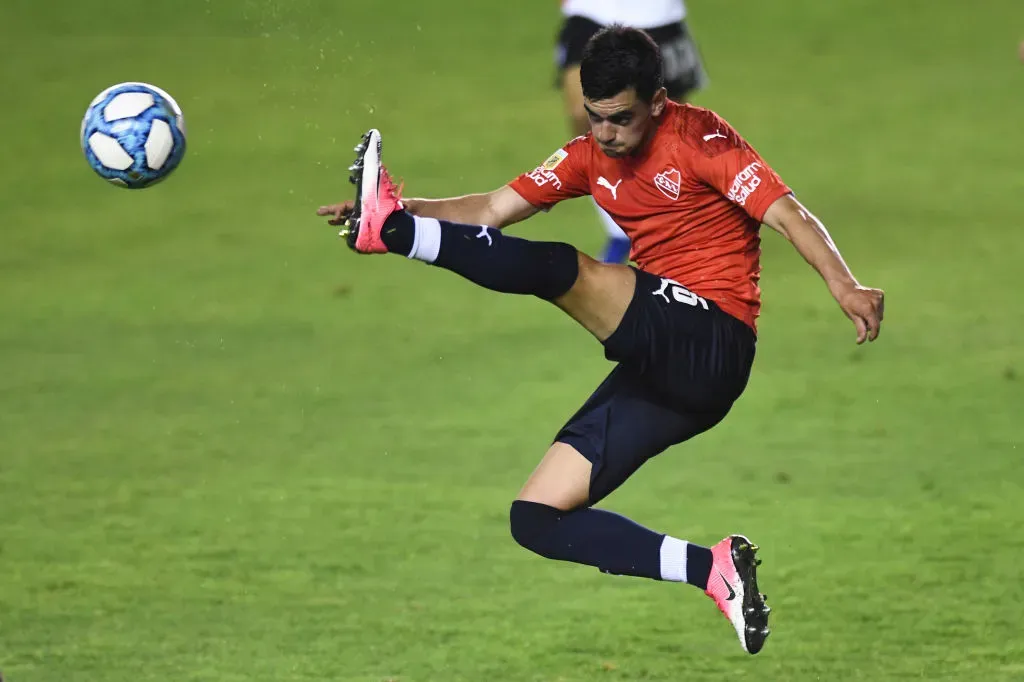 Alan Soñora cuando aún jugaba para Independiente (Getty)