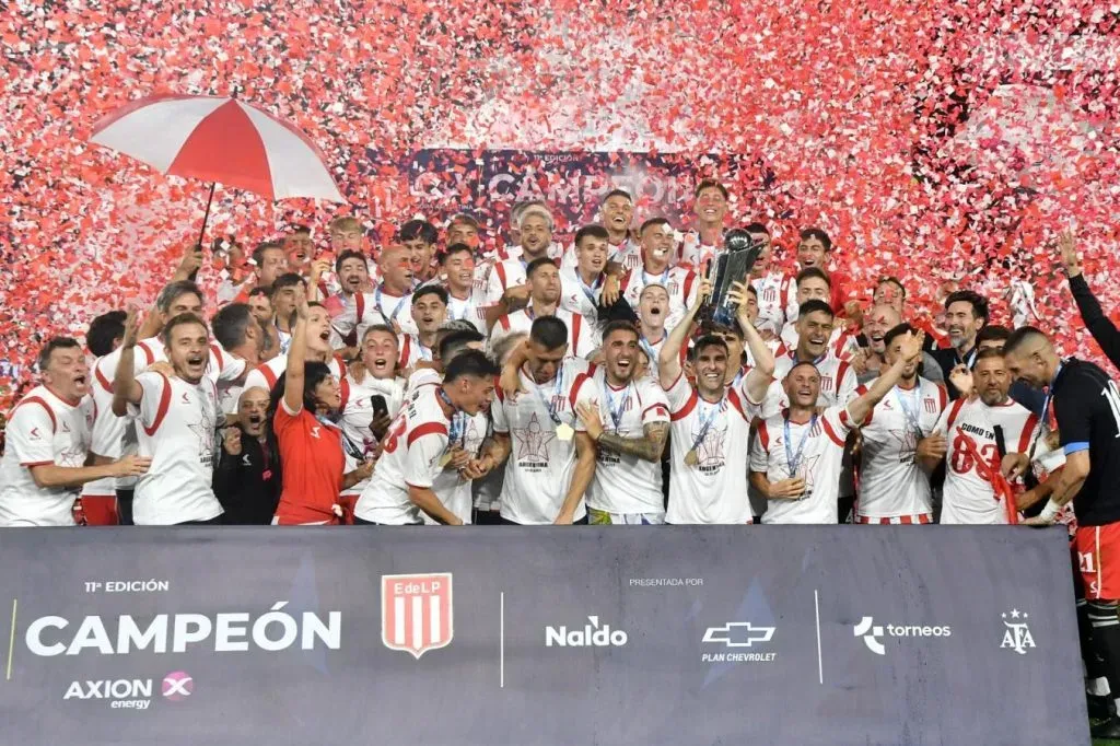 Estudiantes abrirá la Copa Argentina 2024 buscando defender el título.