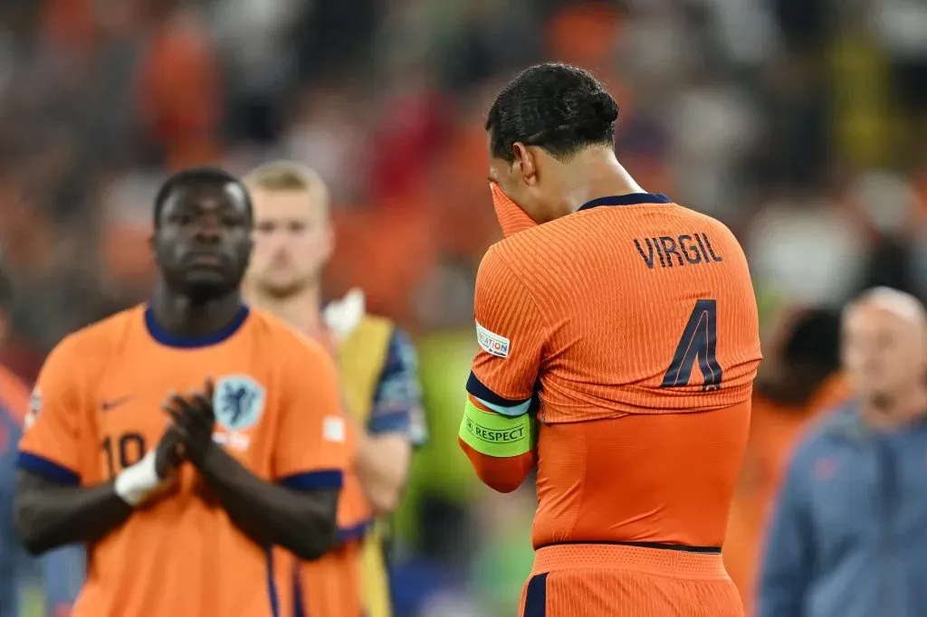 La decepción de Virgil van Dijk tras la eliminación ante Inglaterra.