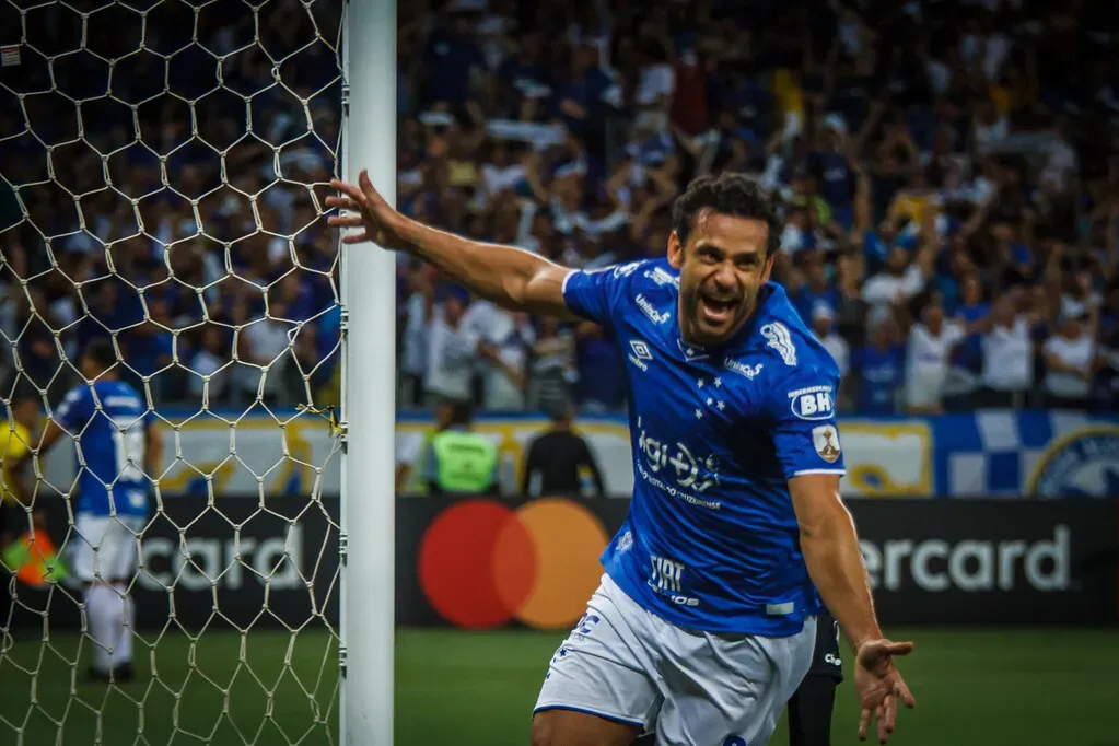 Fred em ação pelo Cabuloso em 2019 – Foto: Vinnicius Silva – Cruzeiro