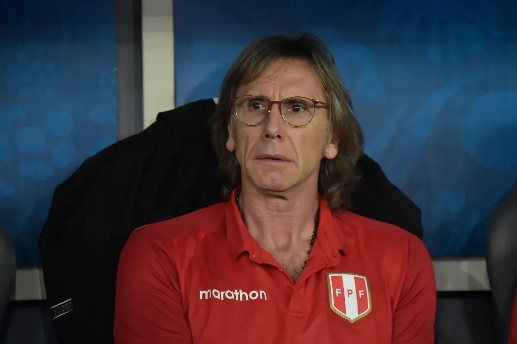 Foto: Thiago Ribeiro/AGIF – Ricardo Gareca treinou Cueva na seleção do Peru que foi à Copa do Mundo de 2018; treinador é analisado internamente no Peixe