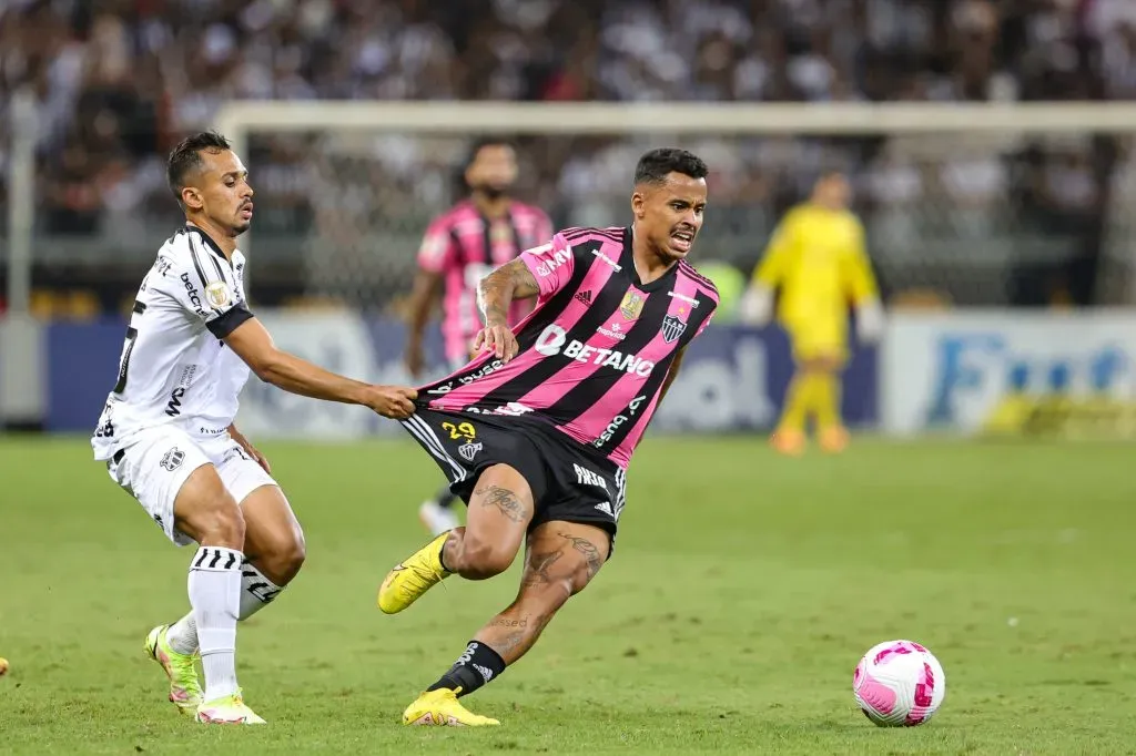 Foto: Gilson Junio/AGIF – Flamengo vem tentando fechar com Allan