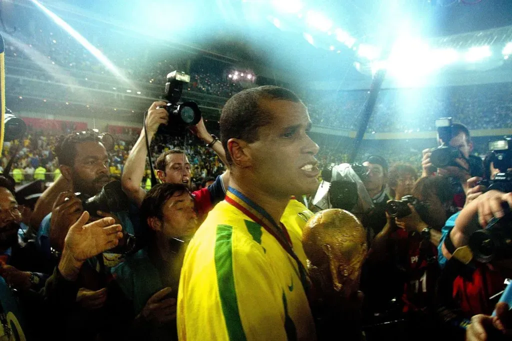 Photo by Tim De Waele/Getty Images | Rivaldo foi campeão em 2002 com a Seleção Brasileira