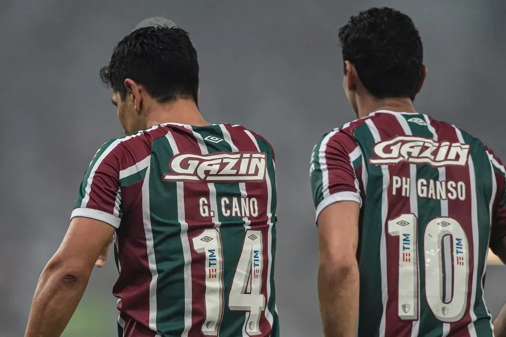 Foto: Thiago Ribeiro/AGIF – Cano e Ganso marcaram presença