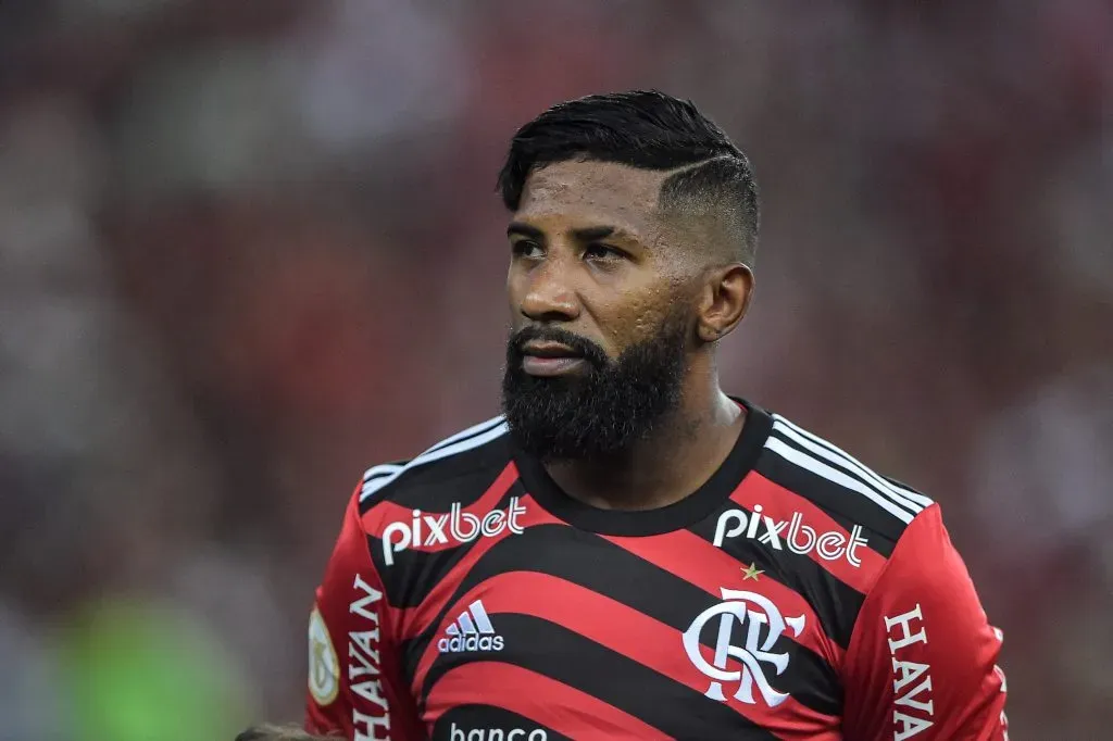 RJ – Rio de Janeiro – 01/10/2022 – BRASILEIRO A 2022, FLAMENGO X BRAGANTINO – Rodinei jogador do Flamengo durante partida contra o Bragantino no estadio Maracana pelo campeonato Brasileiro A 2022. Foto: Thiago Ribeiro/AGIF