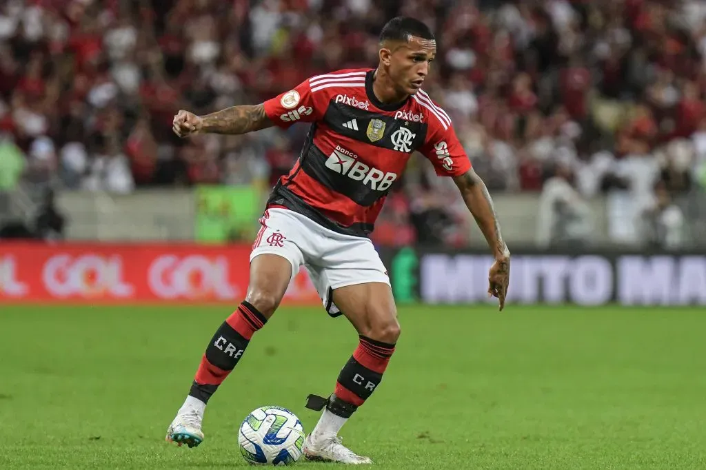 Wesley jogador do Flamengo. Foto: Thiago Ribeiro/AGIF