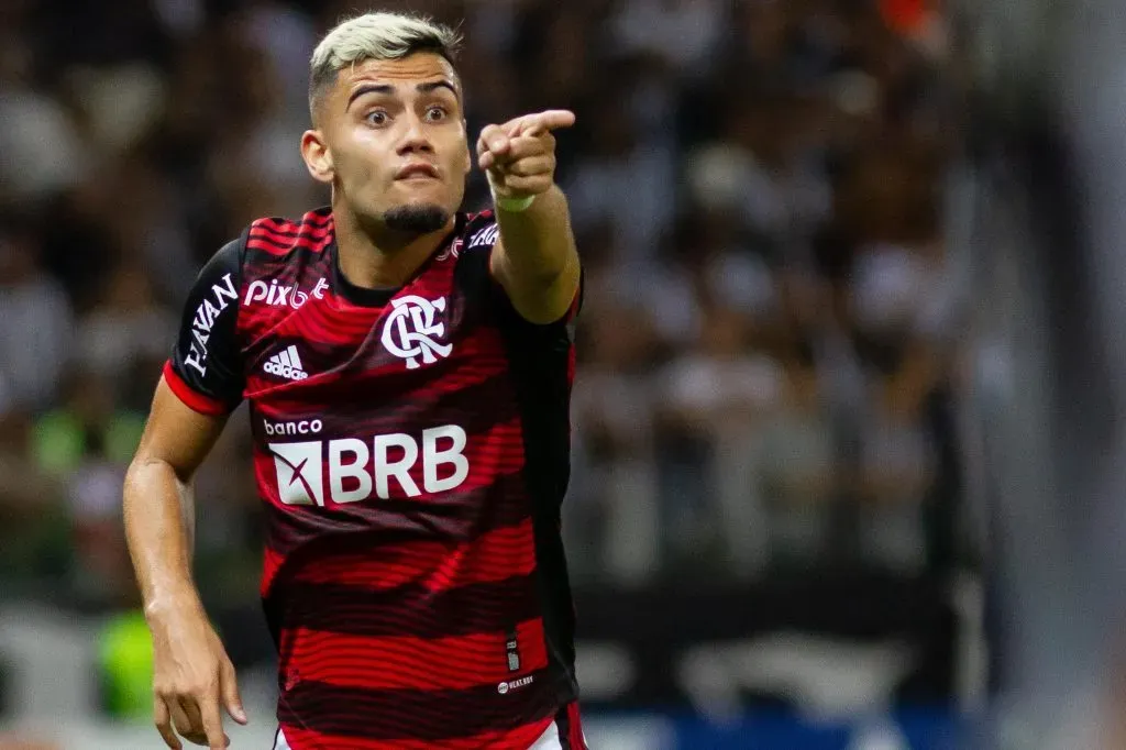 Foto: Fernando Moreno/AGIF – Andreas Pereira foi revelado pelo Manchester United