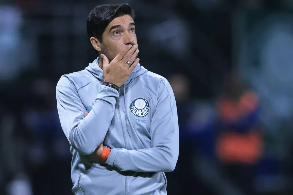 SP – SAO PAULO – 09/08/2023 – LIBERTADORES 2023, PALMEIRAS X ATLETICO-MG – Abel Ferreira tecnico do Palmeiras durante partida contra o Atletico-MG no estadio Arena Allianz Parque pelo campeonato Libertadores 2023. Foto: Ettore Chiereguini/AGIF