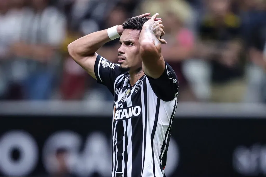 Paulinho falou de seu ex-técnico no Galo -Foto: Gilson Lobo/AGIF