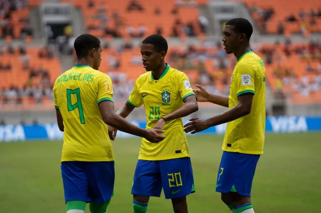 Estevão comemorando gol da Seleção brasileira no Mundial sub-17 – Foto: Leto Ribas/CBF