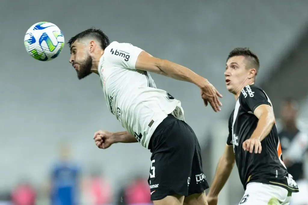 Bruno Mendez jogador do Corinthians durante partida contra o Vasco no estádio Arena Corinthians pelo campeonato Brasileiro A 2023. Foto: Diogo Reis/AGIF