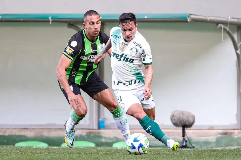 MG – BELO HORIZONTE – 30/07/2023 – BRASILEIRO A 2023, AMERICA-MG X PALMEIRAS – Nicolas jogador do America-MG comemora seu gol durante partida contra o Palmeiras no estadio Independencia pelo campeonato Brasileiro A 2023. Foto: Gilson Lobo/AGIF