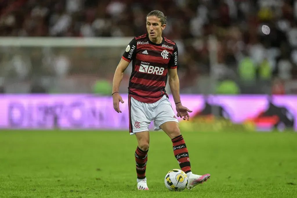 Foto: Thiago Ribeiro/AGIF – Filipe Luís venceu duas Libertadores no Flamengo