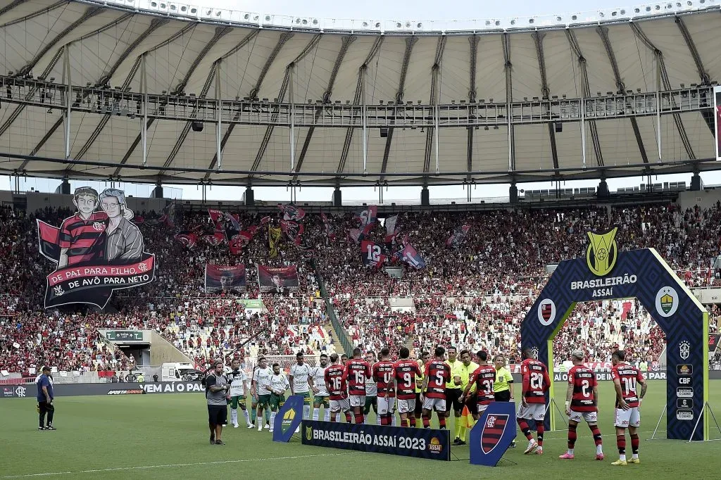 Mosaico da torcida do Flamengo para Filipe Luís. Foto: Alexandre Loureiro/AGIF