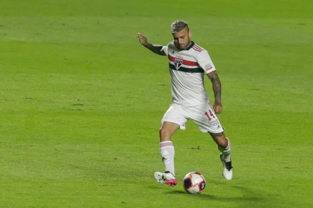 Liziero com a camisa do São Paulo, pelo Campeonato Paulista de 2021. Foto: Marcello Zambrana/AGIF