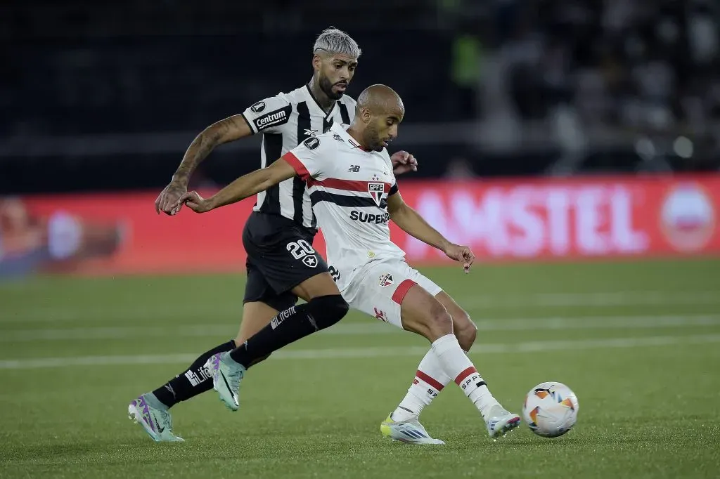 Lucas não gostou do desempenho do São Paulo contra o Botafogo no jogo de ida. Foto: Alexandre Loureiro/AGIF