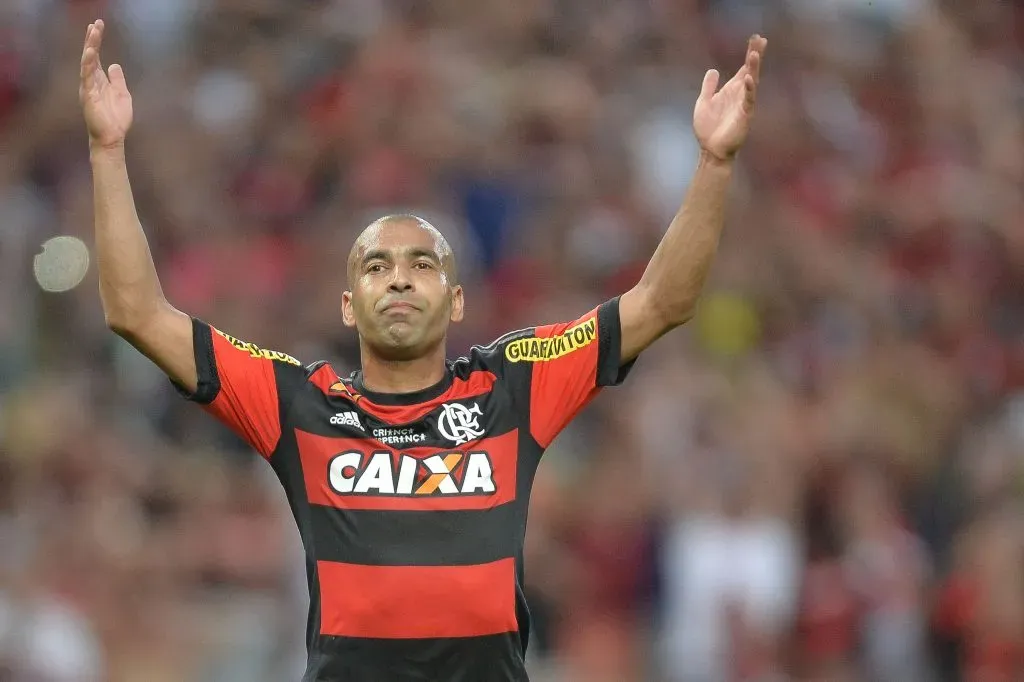 Emerson Sheik teve duas passagens pelo Flamengo e foi campeão brasileiro em 2009. Foto: Pedro Martins/AGIF