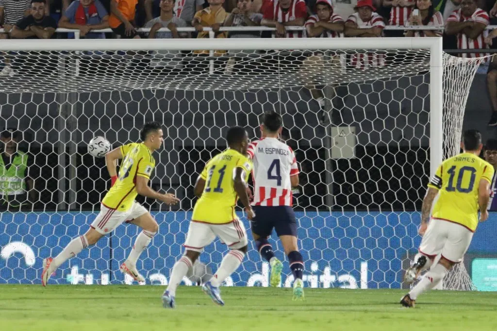 Borré celebra el gol ante Paraguay- Foto de Christian Alvarenga/Getty Images)
