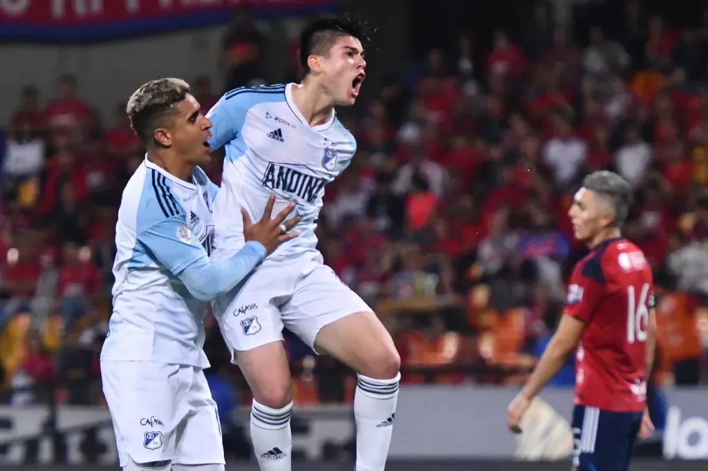 Daniel Ruiz celebra su golazo a Independiente Medellín en el Atanasio. / VizzorImage.