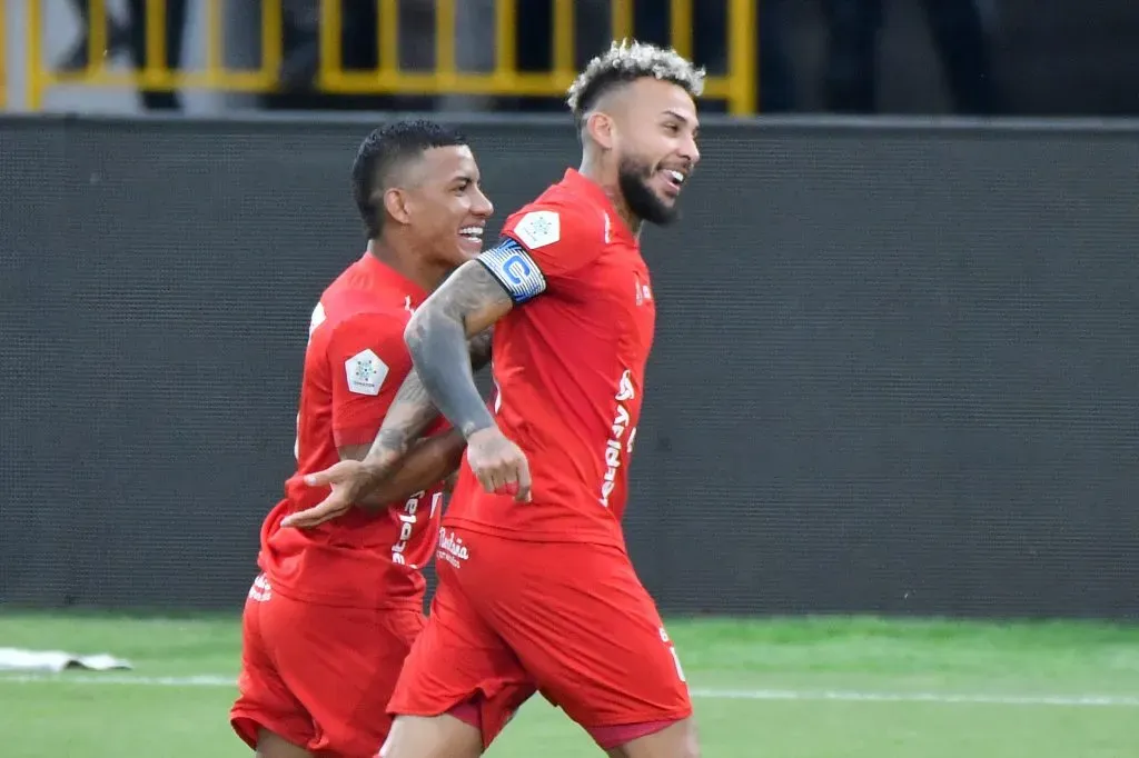 Duván Vergara del América de Cali ante Pasto por la Liga BetPlay DIMAYOR I 2025. Foto: VizzorImage / Gabriel Aponte.