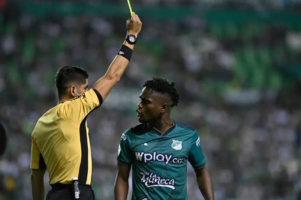 Andrey Estupiñan del Deportivo Cali den la Liga BetPlay DIMAYOR I 2025. Foto: VizzorImage / Gabriel Aponte.