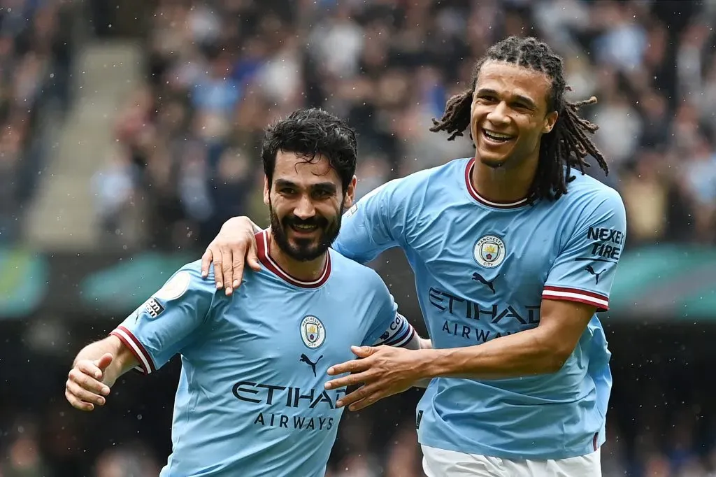 İlkay Gündoğan y Nathan Aké en el Manchester City 2 Leeds 1, encuentro previo al primer cruce con el Real Madrid. Getty Images