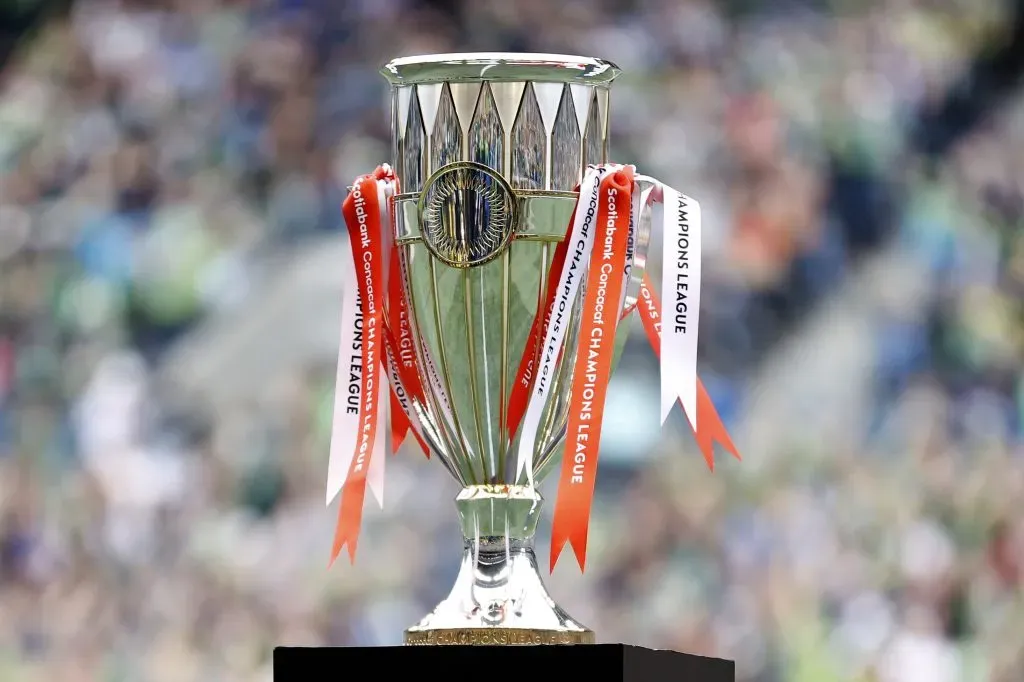 El trofeo de la Copa de Campeones de la Concacaf. Getty Images