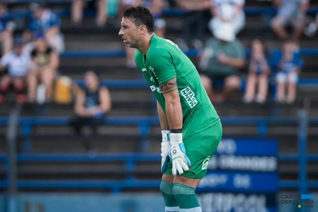 Sebastián Britos en los últimos partidos con Liverpool. (Foto: Twitter).