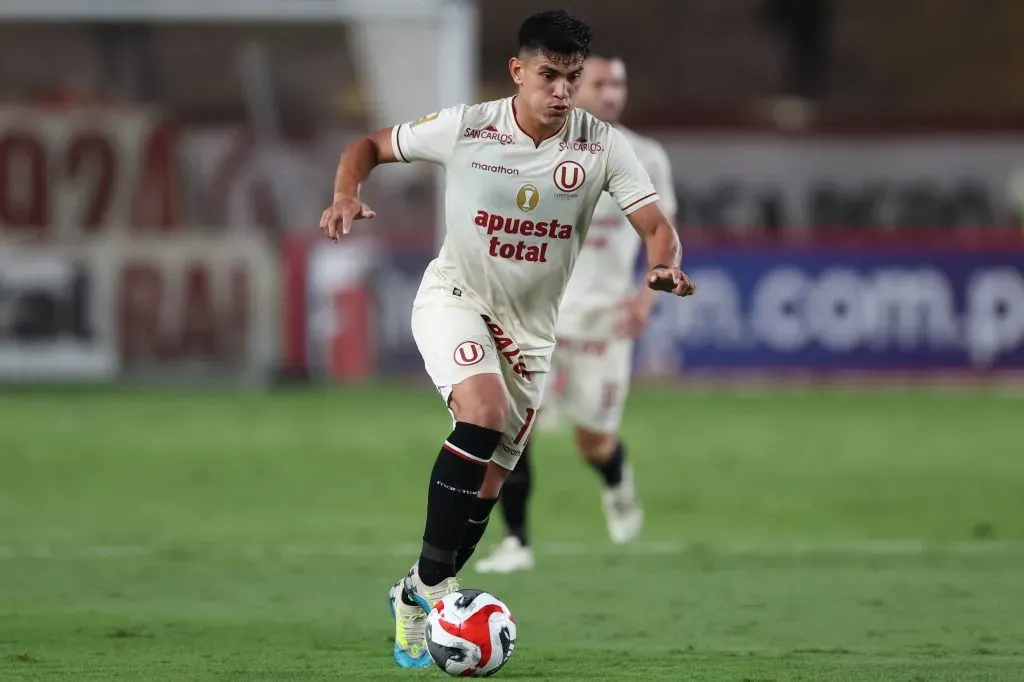 José Rivera jugando contra Alianza Atlético de Sullana. (Foto: IMAGO).