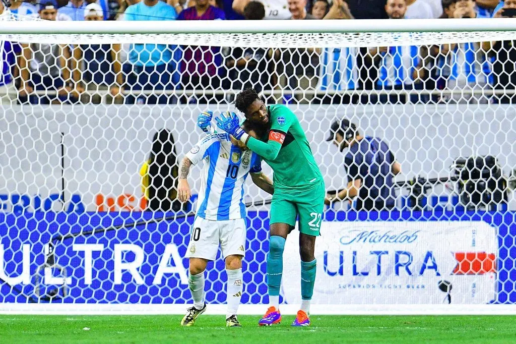 Domínguez fue muy criticado por apoyar a Messi cuando falló su penal. (Foto: Imago)