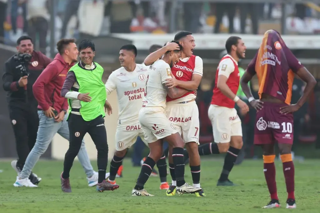 Yuriel Celi celebrado con Universitario de Deportes. (Foto: IMAGO).