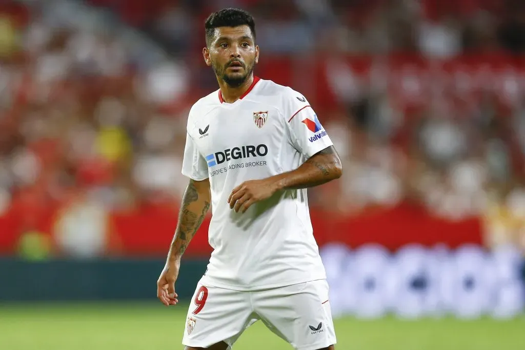 Jesús Tecatito Corona no podrá jugar con Sevilla en la Europa League (Imago)