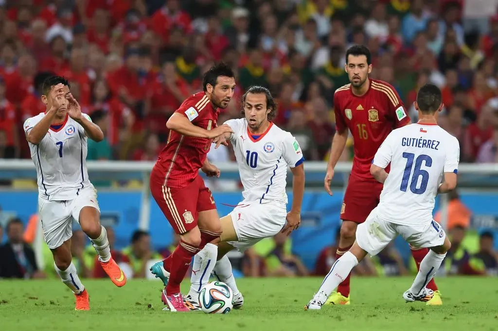 Valdivia jugando contra España en el Mundial (Photo by Matthias Hangst/Getty Images)