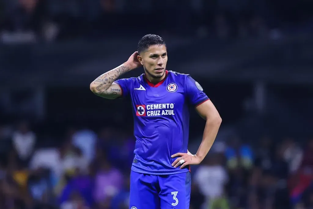 Carlos Salcedo estaría en el Atl. San Luis vs. Cruz Azul (Imago 7)