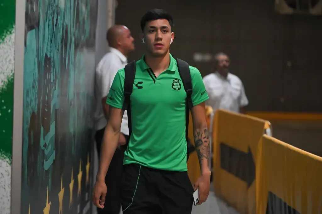 La razón por la que Cruz Azul aún no pudo cerrar el fichaje de Omar Campos (Imago 7)