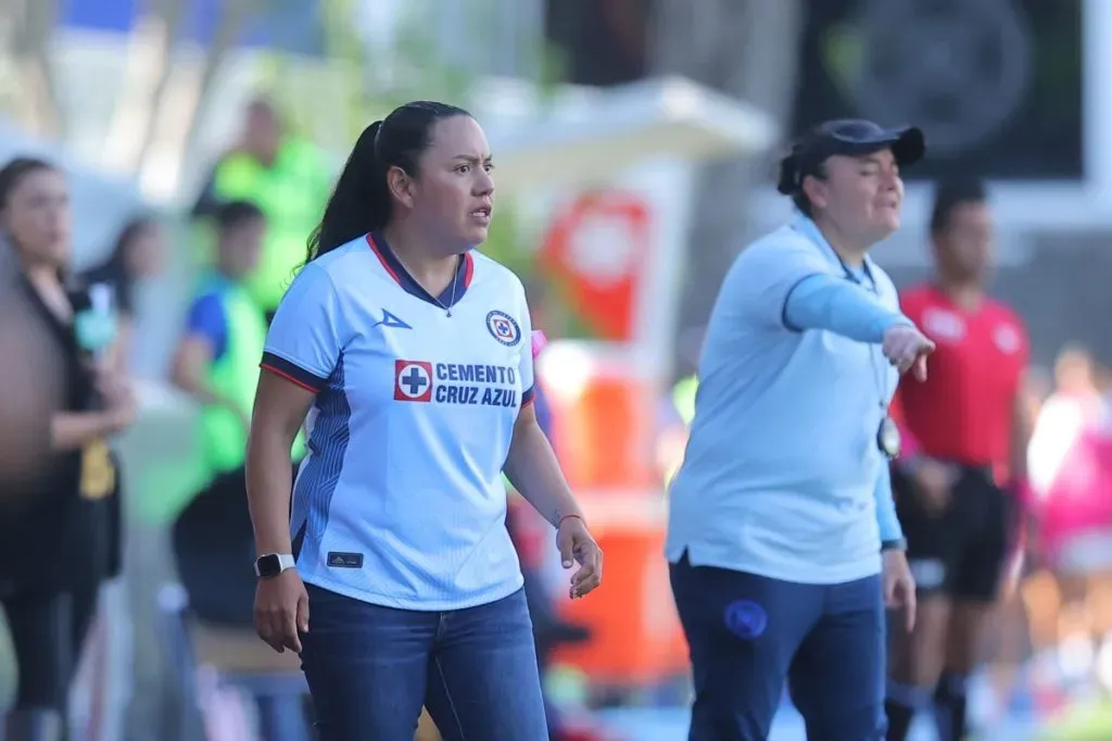 Cecilia Cabrera, ahora ex DT de Cruz Azul Femenil. (Foto: Imago7)