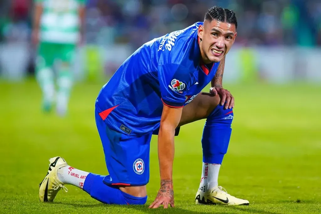 El mayor problema de Uriel Antuna con Cruz Azul en la Liga MX (Imago 7)