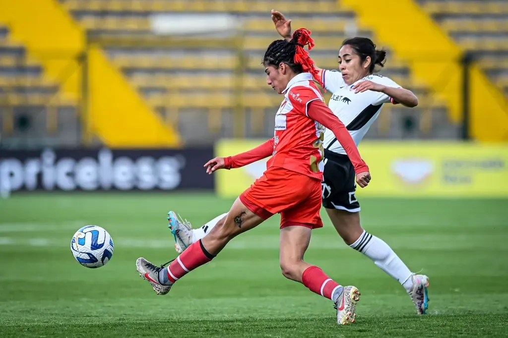 Paloma López, una de las mediocampistas de Colo Colo. Crédito: Colo Colo Femenino.