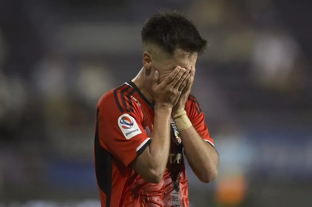 La emoción de Diego Plaza al celebrar su primer gol en Colo Colo. (Foto: Photosport)