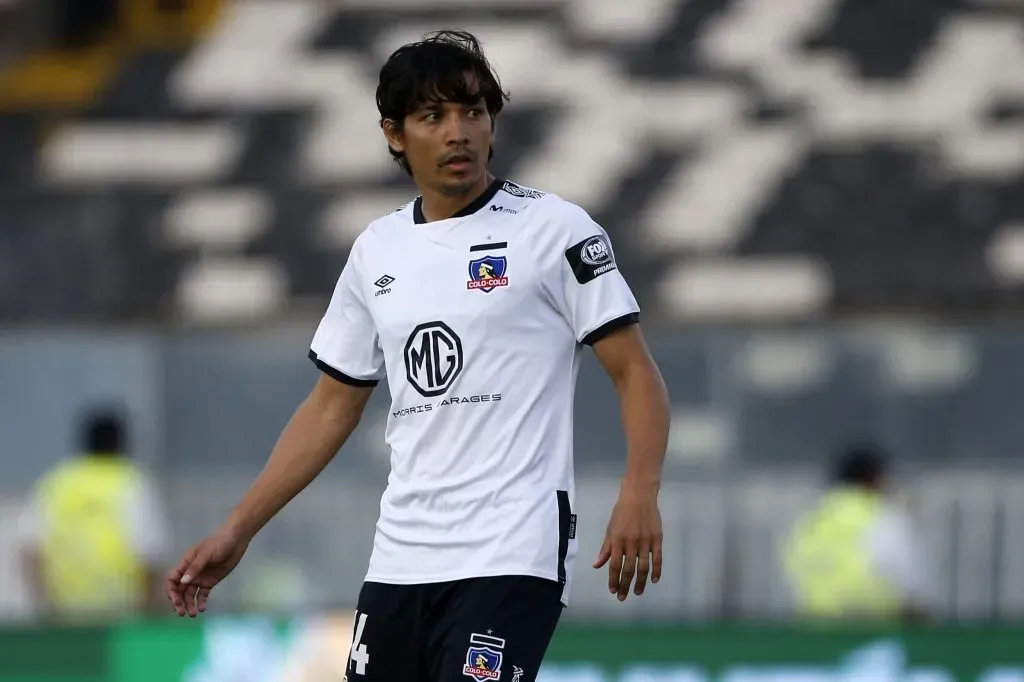 Matías Fernández se perfila como titular en Colo Colo Leyendas vs River | Foto: Photosport