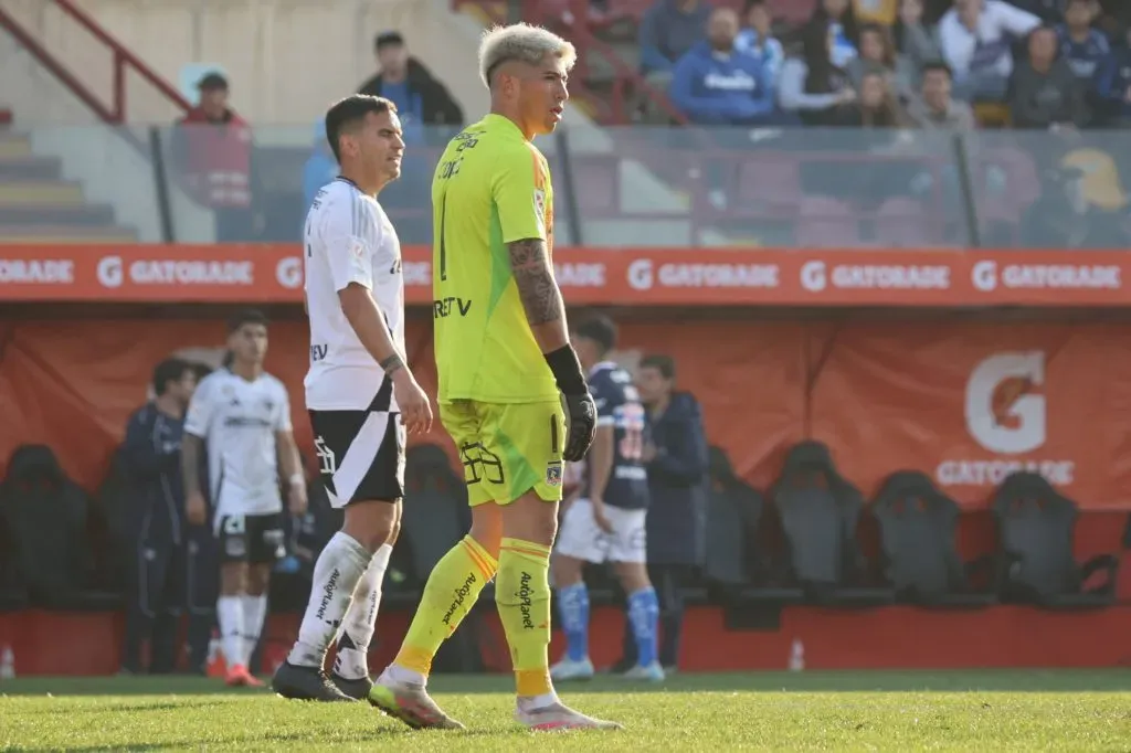 Colo Colo tuvo muchos errores frente a la UC. | Imagen: Photosport.