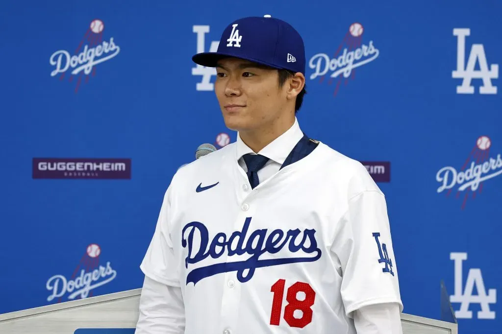 Yoshinobu Yamamoto en su presentación oficial con los Dodgers (Getty Images)