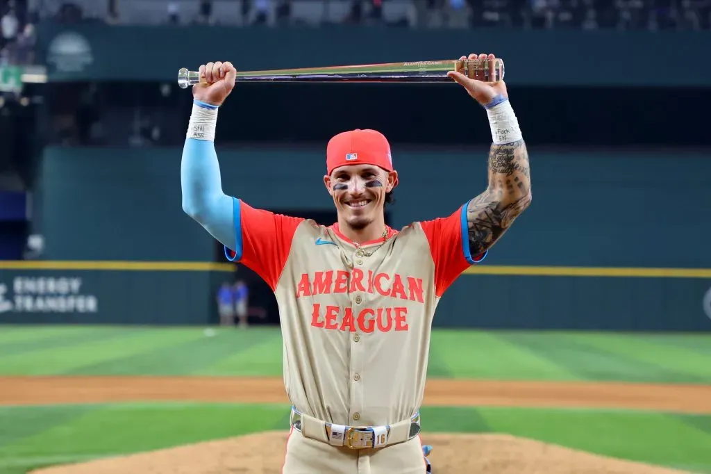 Jarren Duran con el premio a MVP del All-Star Game 2024 (Getty Images)