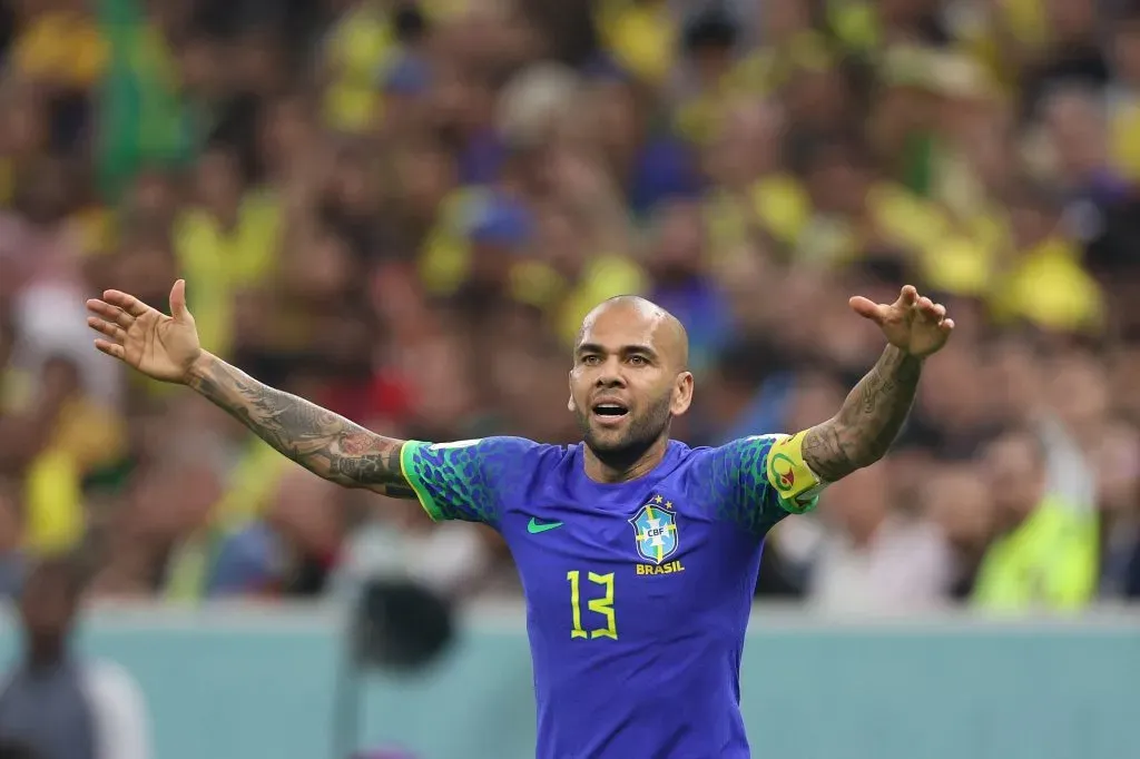 Dani Alves fue una completa figura con su seleccion (Getty)