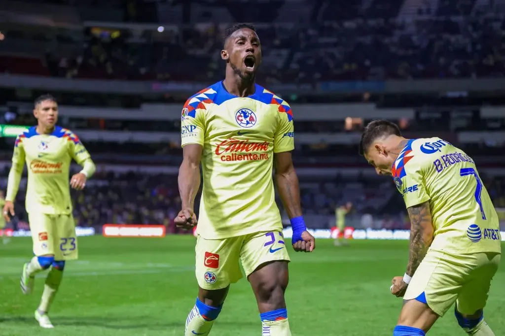 Julián Quiñones quiere seguir festejando goles en el Azteca, pero con la camiseta del Tri – Imago7