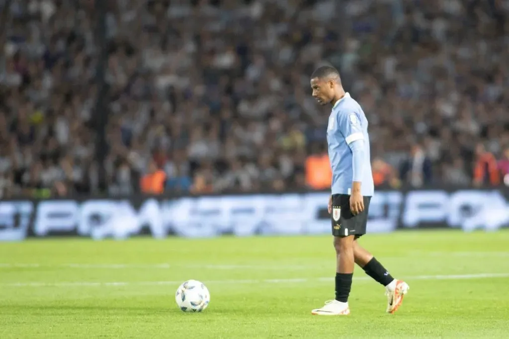 De La Cruz jugó un partidazo vs. Uruguay. (Foto: La Página Millonaria).