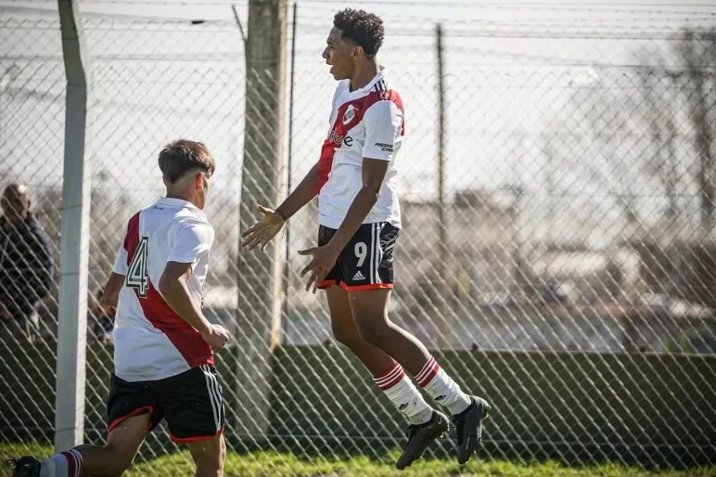 Jonathan Spiff lleva 16 goles en 18 partidos en la Sexta de River.