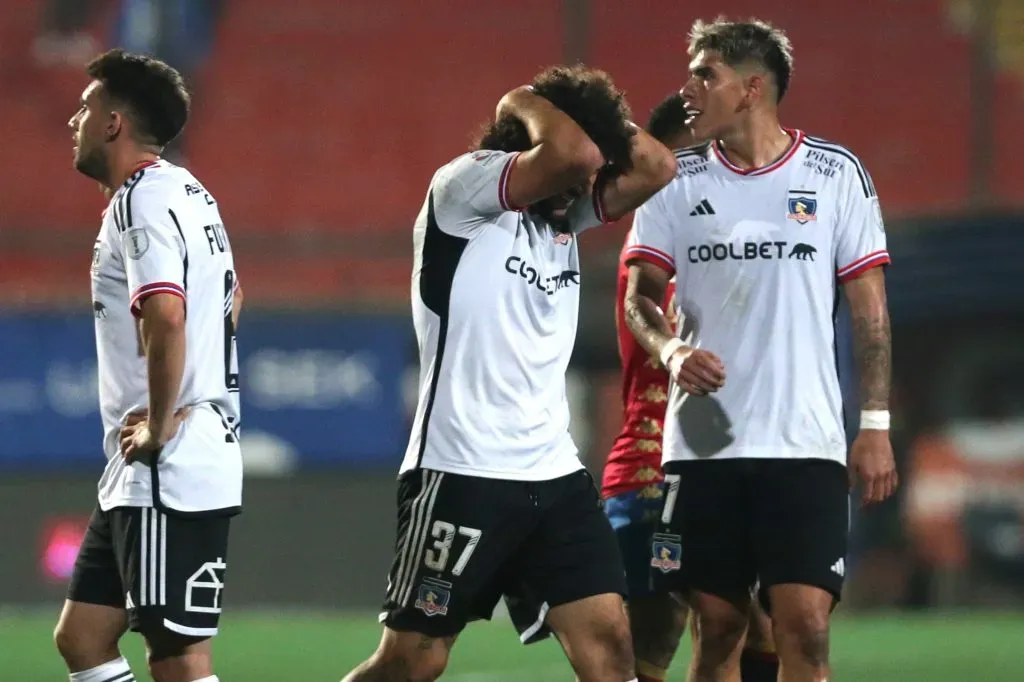 El Cruz Azul quiere a Maximiliano Falcón, lo que puede poner fin al romance con los hinchas de Colo Colo. Foto: Photosport.